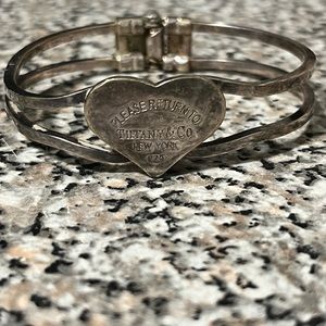 Tiffany & Co. Heart double bangle